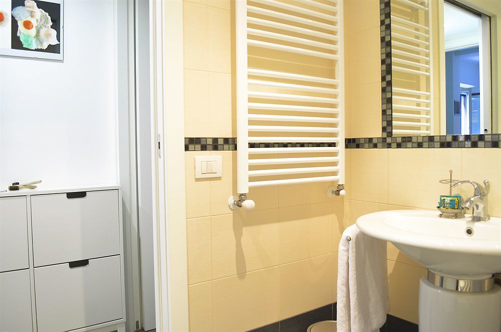Room Inn Milán Exterior foto